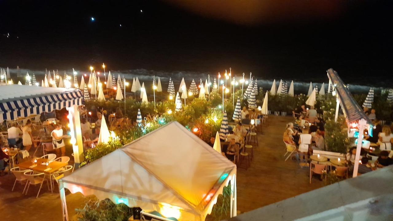 Nice Beau 2 Pieces Atypique-Original 200 M Mer, Promenade Des Anglais, Negresco エクステリア 写真